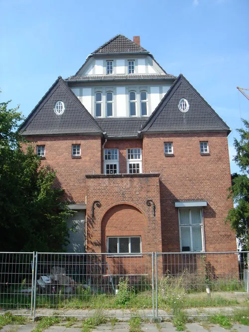 Objekt 14: Modernisierung einer ehemaligen Polizeiwache - Bremen-Peterswerder