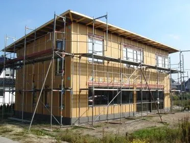 Holzbau Baustelle mit Ger&uuml;st
