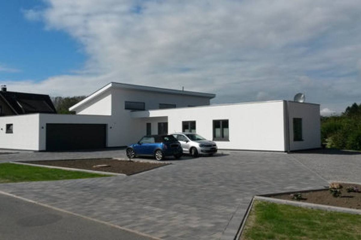 Objekt 63: Neubau eines Einfamilienhauses mit Doppelgarage in Holzrahmenbauweise